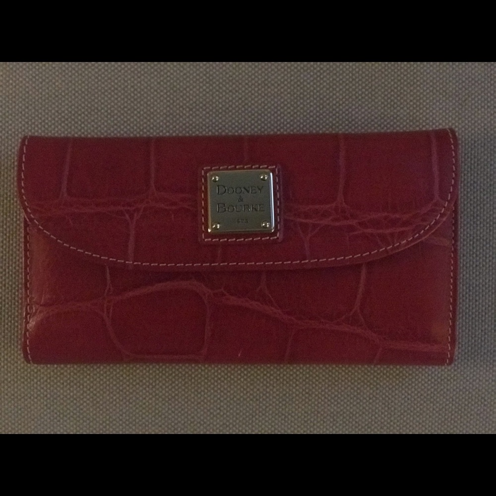 Dooney & Bourke Leather Croco Continental Wallet
